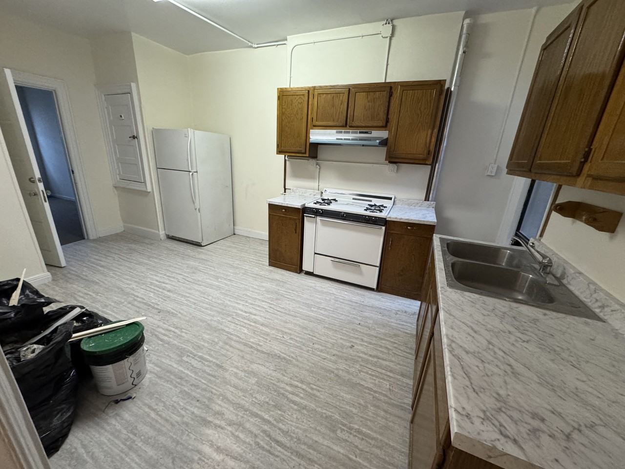 401 Saint Barnabas Pl #3N - Photo 2 of 14