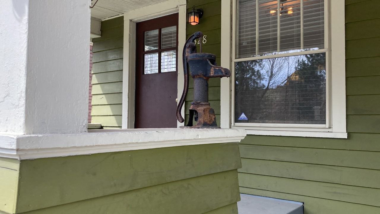 328 E 12th St #NA - Photo 3 of 29