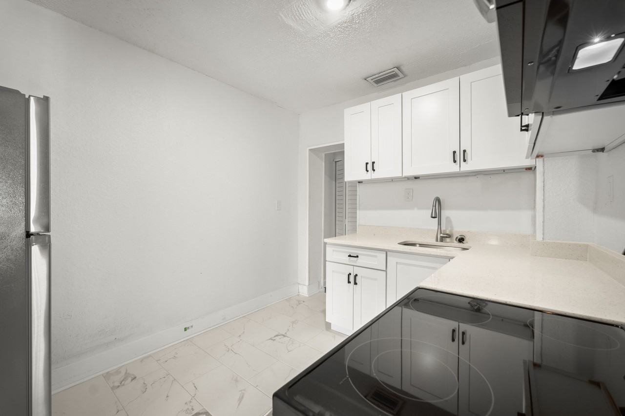 3524 Boulevard #1 - Photo 3 of 21