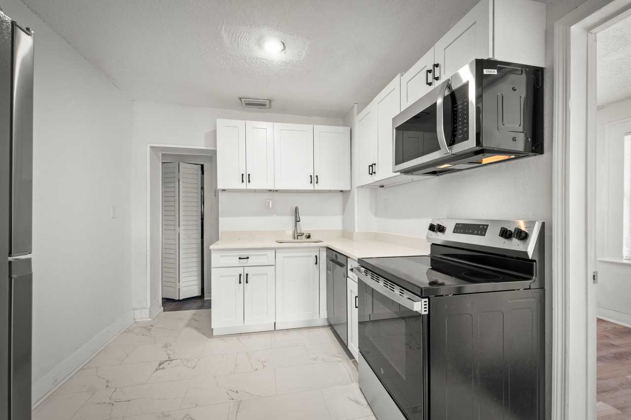 3524 Boulevard #1 - Photo 4 of 21