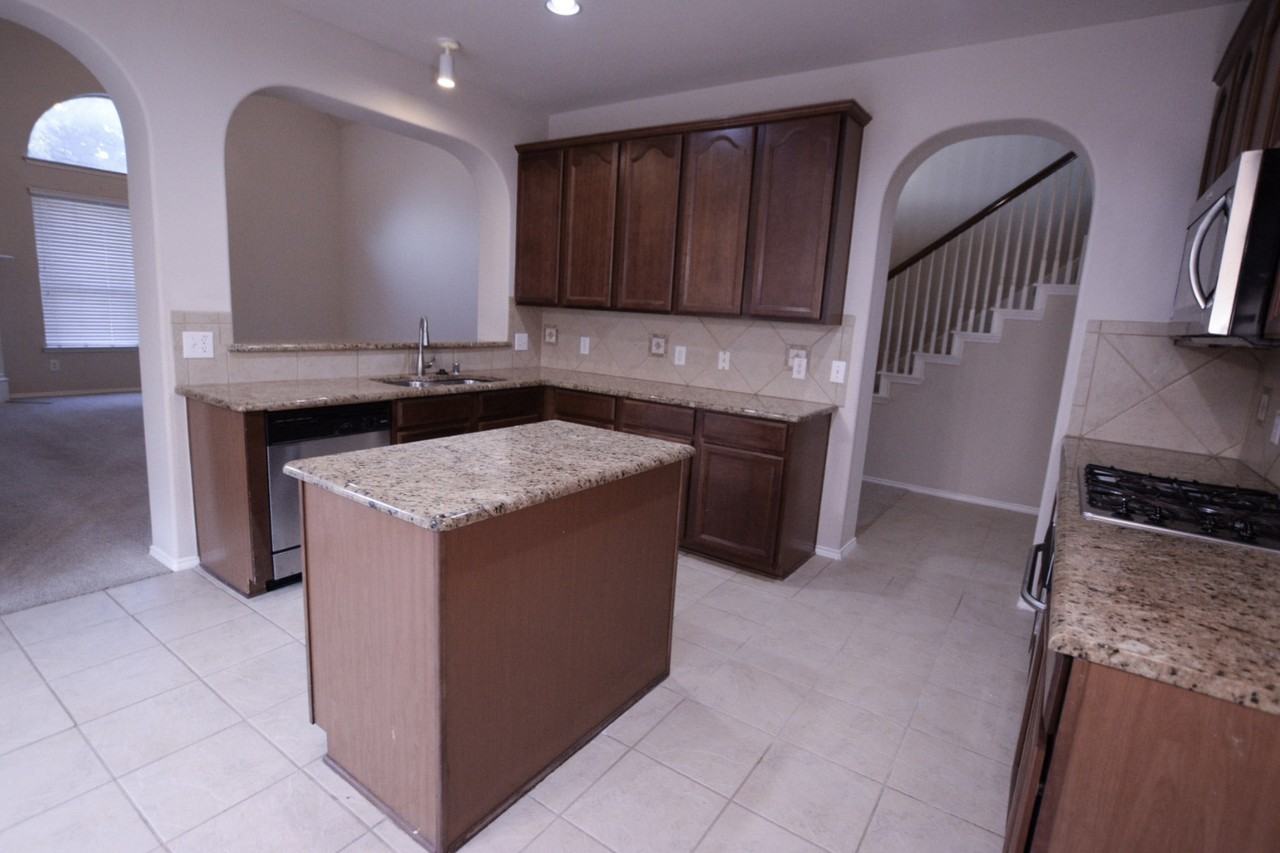 11398 Seguin Dr #NA - Photo 5 of 19