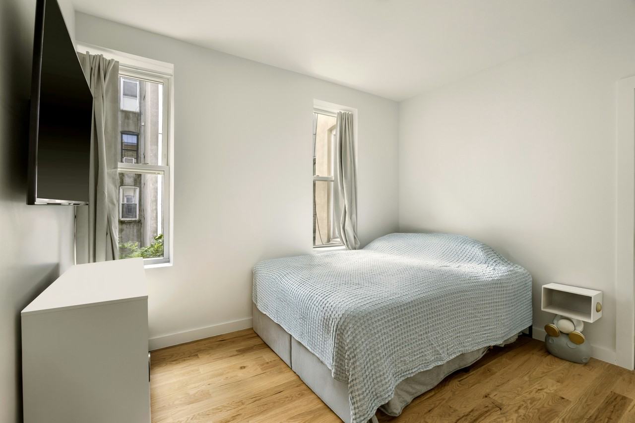 3093 43rd St #2B - Photo 6 of 7