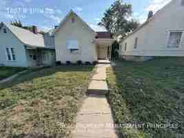 featured image of 1607 N 10th St