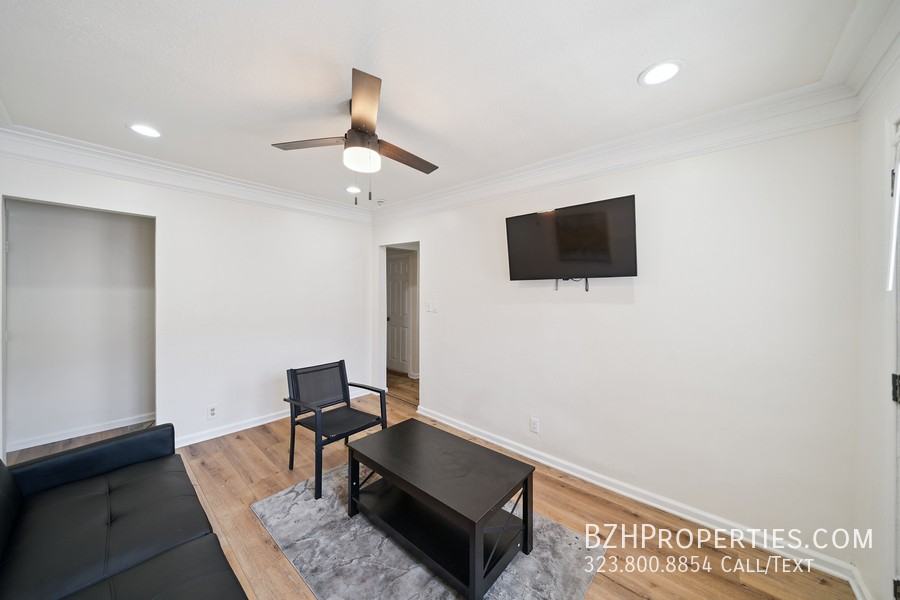 1163 West 38th Street - Photo 4 of 26