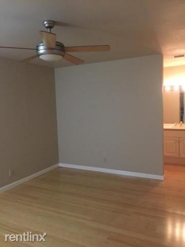 3561 NW 35th St - Photo 2 of 8