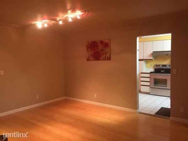 3561 NW 35th St - Photo 3 of 8