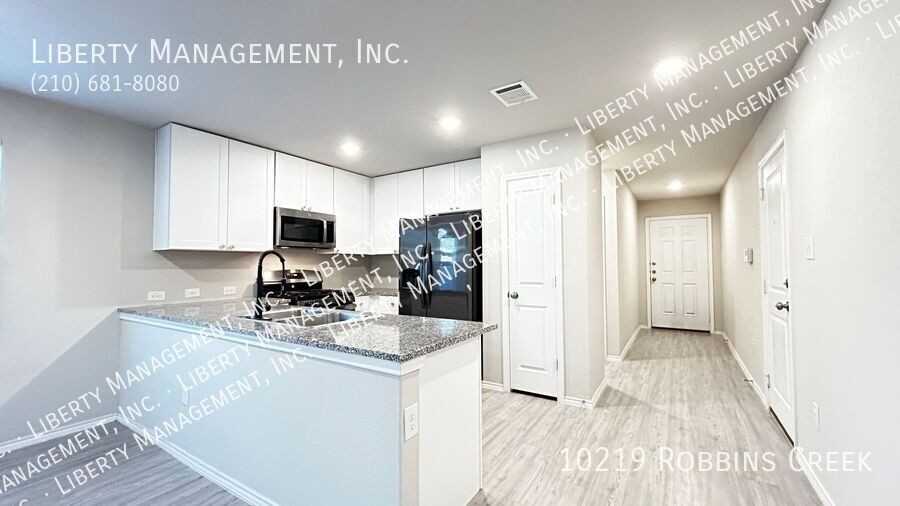 10219 Robbins Crk - Photo 3 of 25