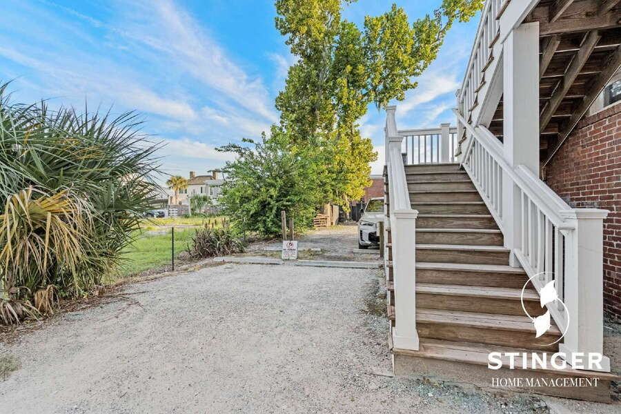 221B West St - Photo 4 of 26