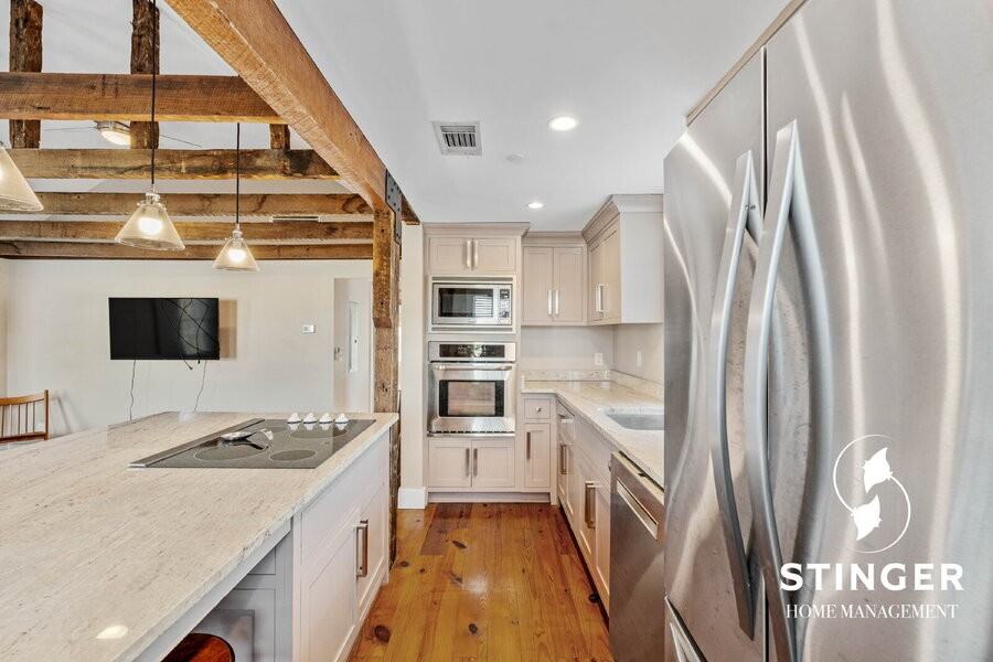 221B West St - Photo 5 of 26