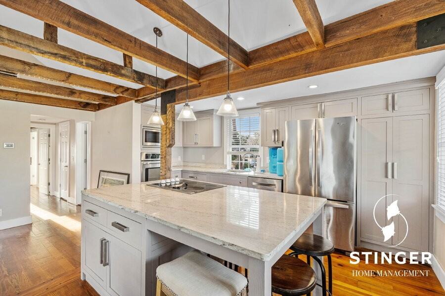 221B West St - Photo 7 of 26