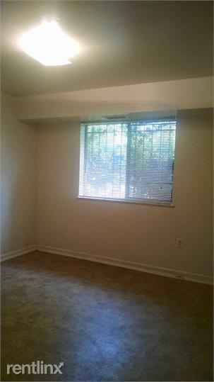 4020 1st St SE - Photo 2 of 8