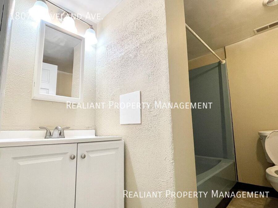 1807 Cleveland Ave - Photo 6 of 7