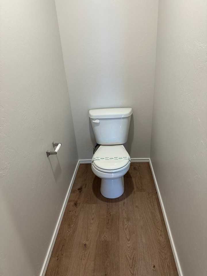 824 Ne 101st St - Photo 5 of 19