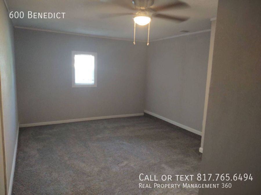 600 Benedict Ln - Photo 6 of 9