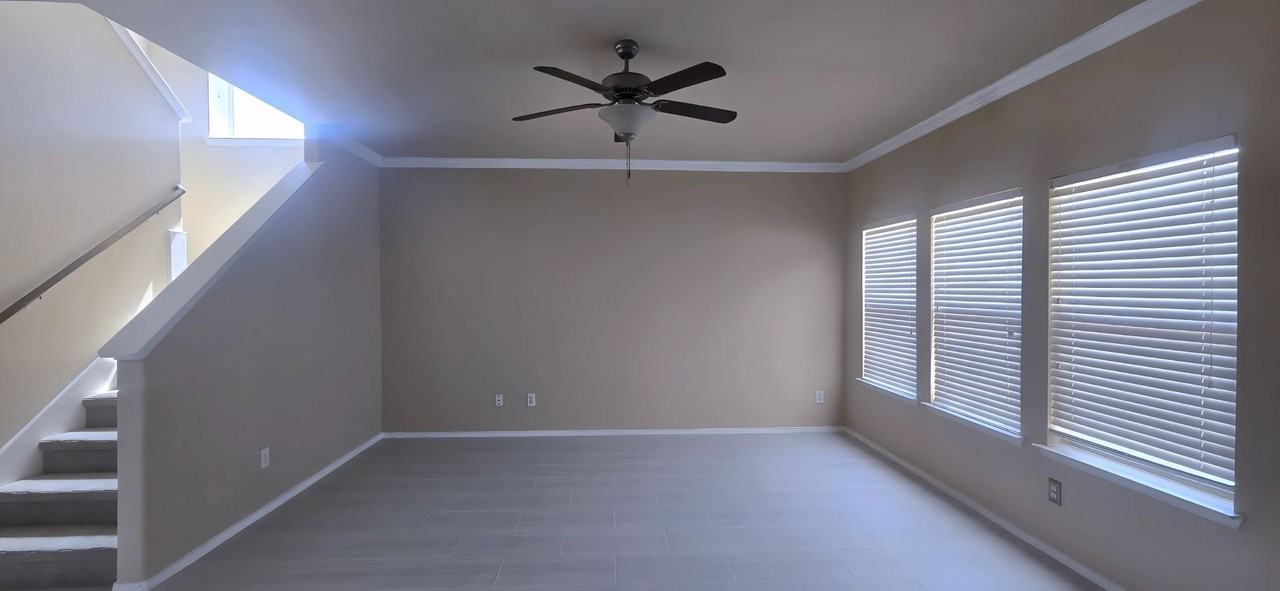 160 Wild Rose Ct - Photo 3 of 26