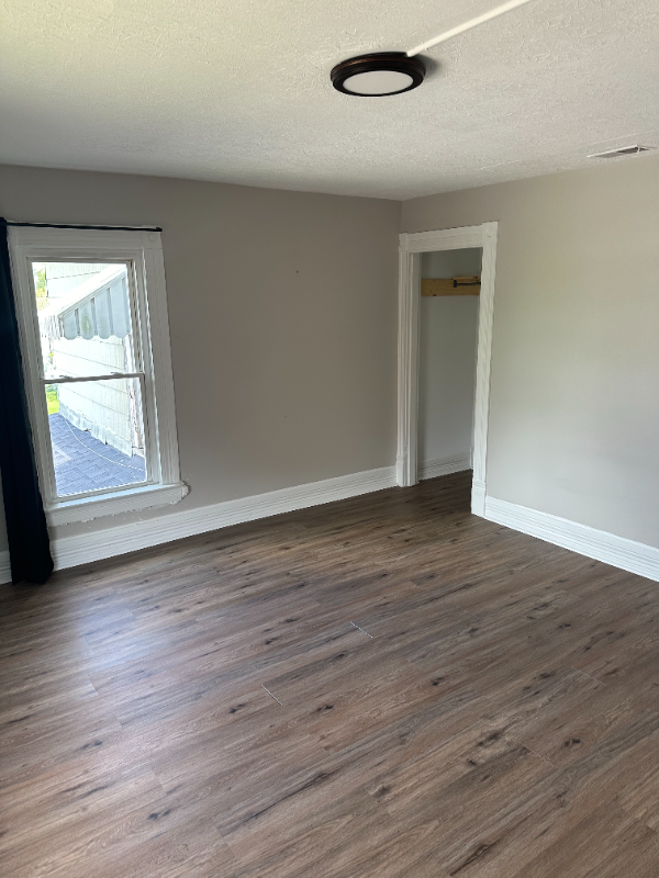 201 Garfield St #B - Photo 2 of 6