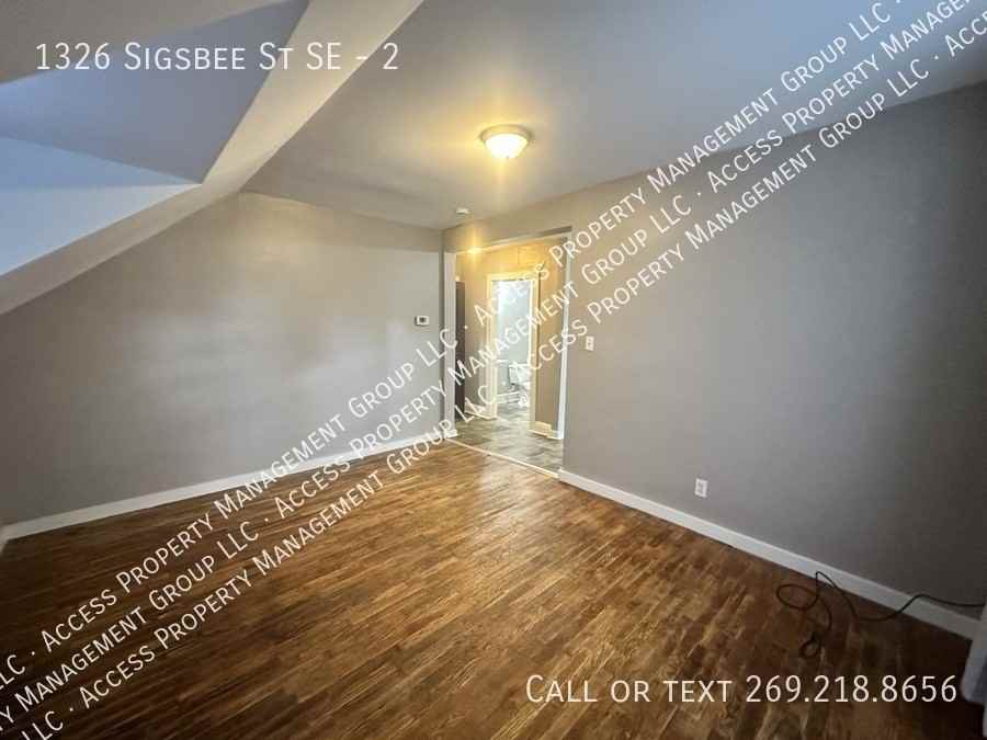 1326 Sigsbee St Se #2 - Photo 6 of 18
