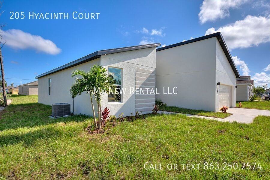 205 Hyacinth Ct - Photo 7 of 34