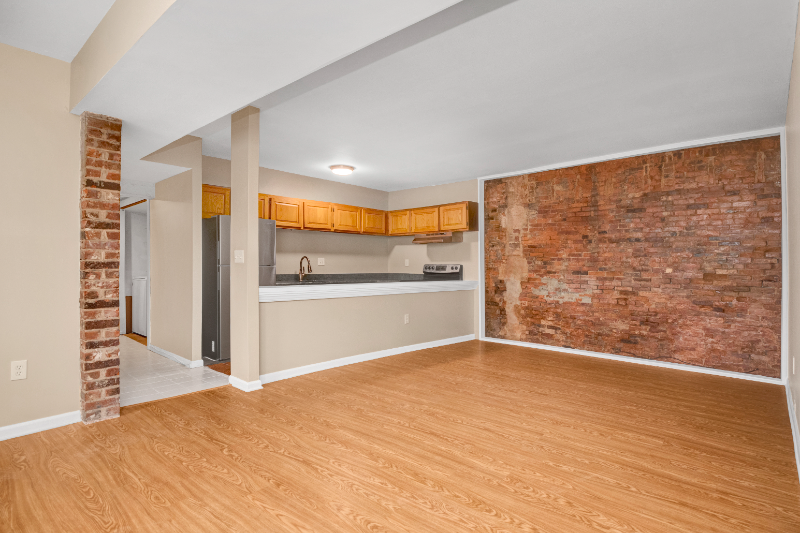 58 Buckingham St #A - Photo 3 of 8