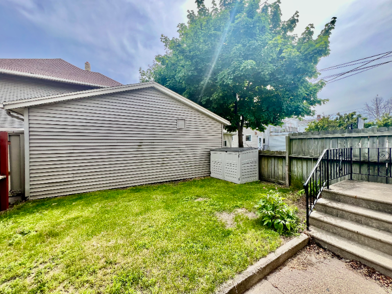 716 N 9th St - Photo 2 of 15