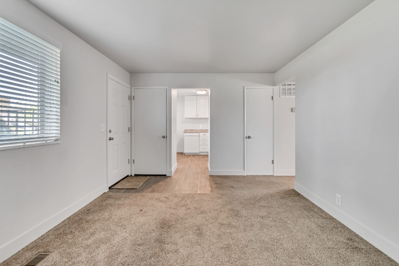 2111 E St #A - Photo 4 of 13