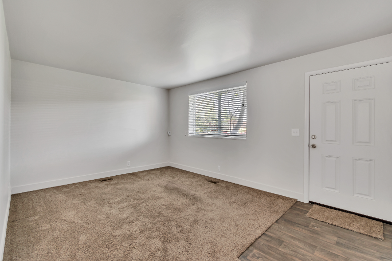 2111 E St #A - Photo 5 of 13