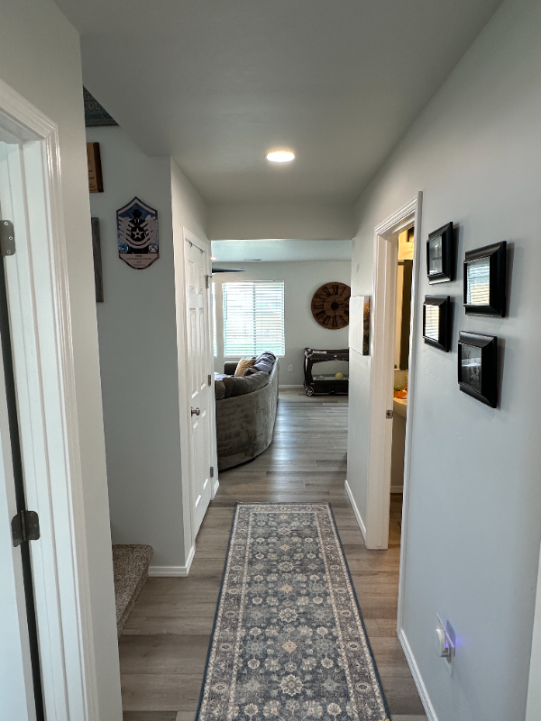 1860 Sw Sharpshinned Ave - Photo 2 of 30