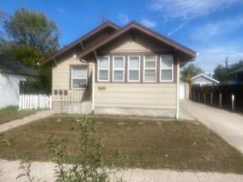 featured image of 1212 E 19th St