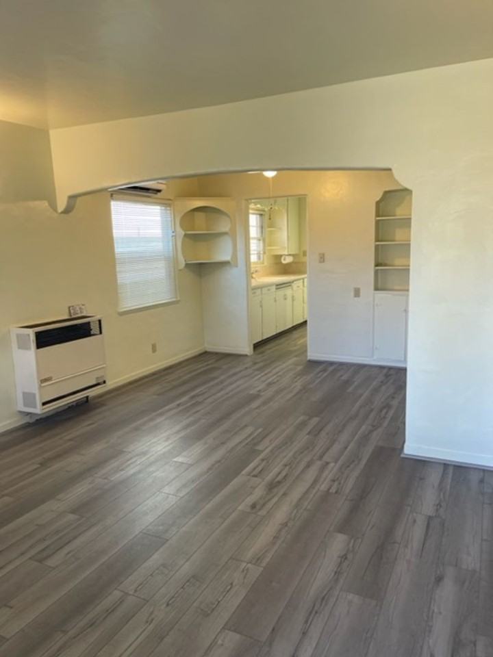 1817 11th St - Photo 3 of 14