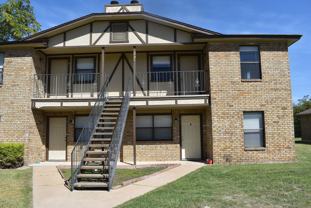 221 W Robin - Photo 1 of 1