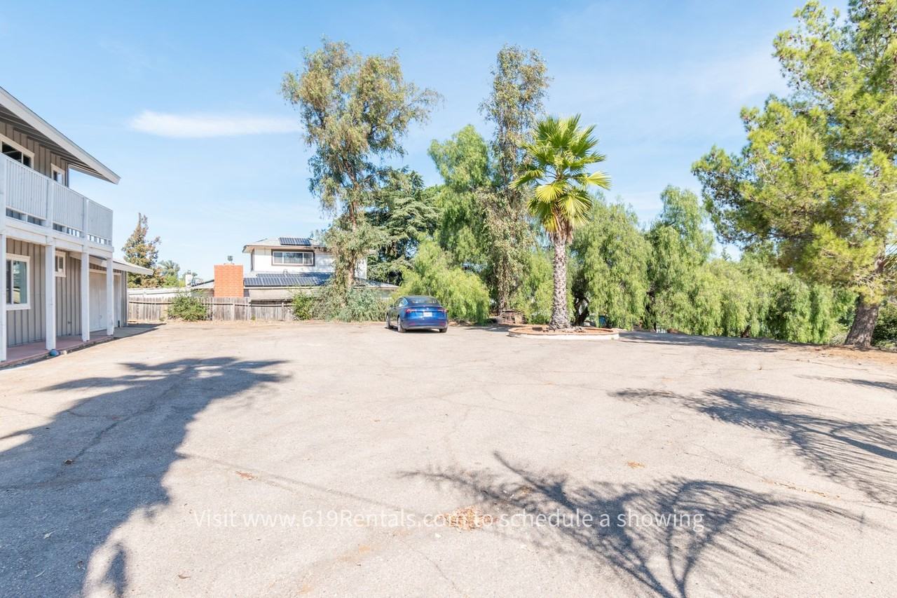 1205 La Cresta Blvd - Photo 3 of 23