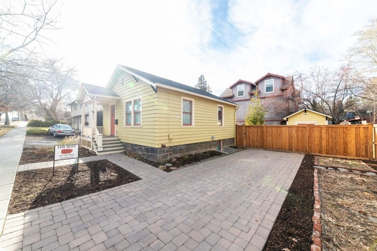 329 Nw Bond St - Photo 2 of 16