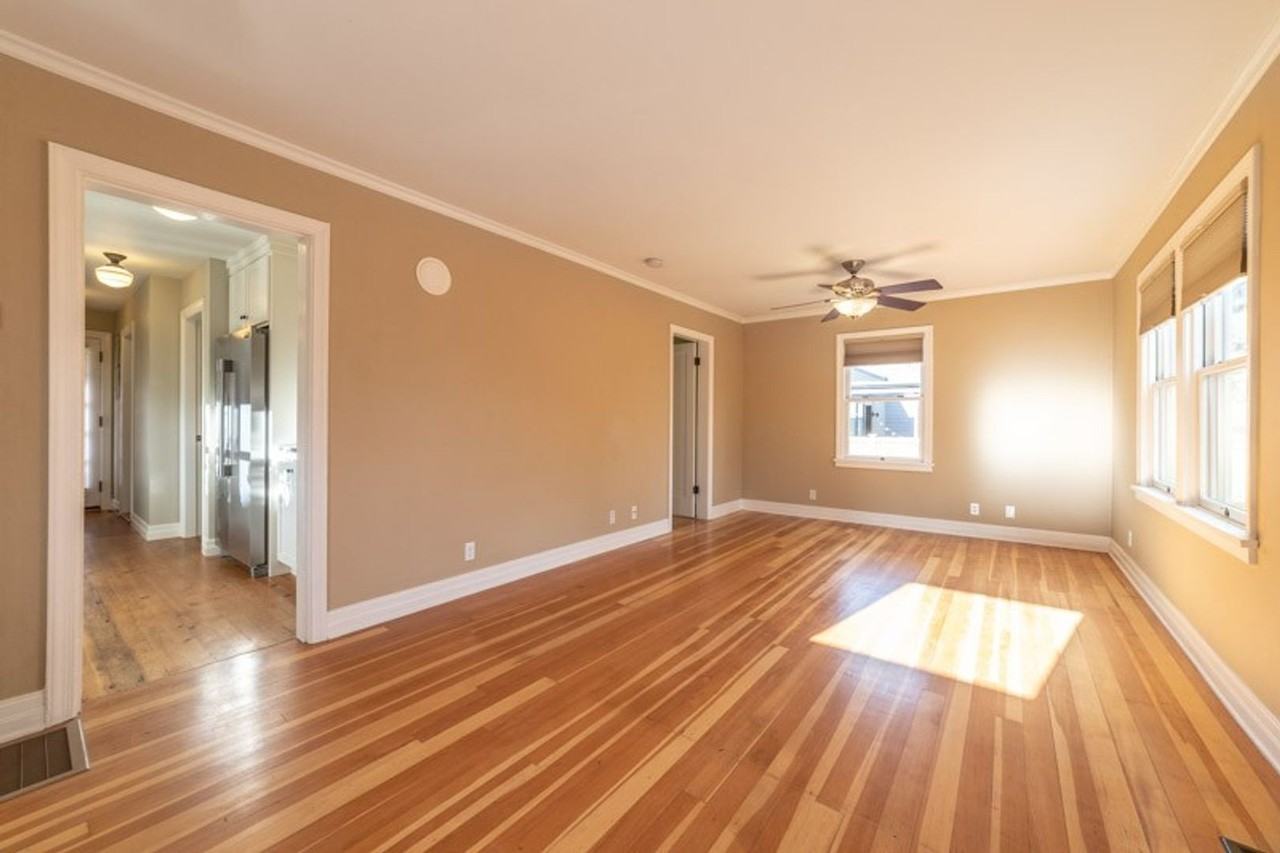 329 Nw Bond St - Photo 3 of 16