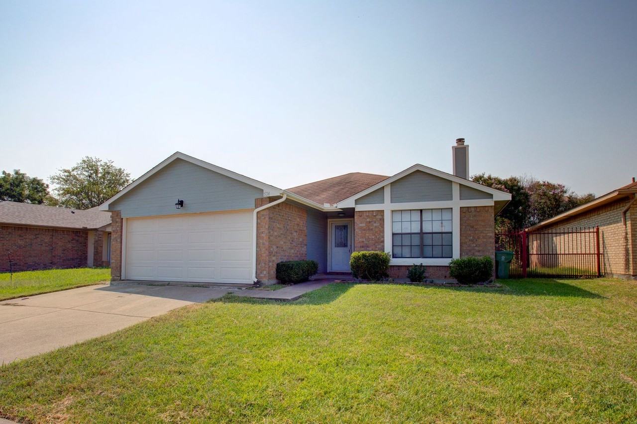 524 Valley Mills Drive - Photo 2 of 16