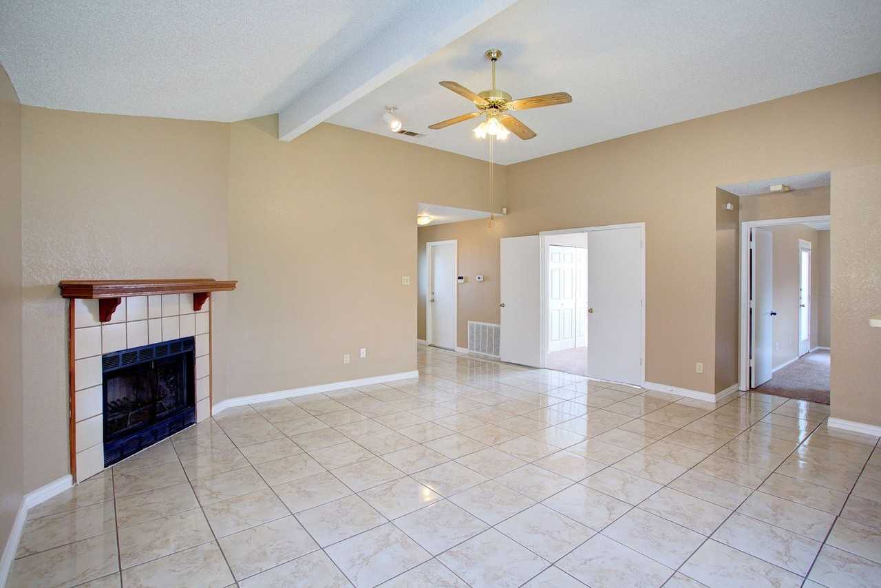 524 Valley Mills Drive - Photo 7 of 16