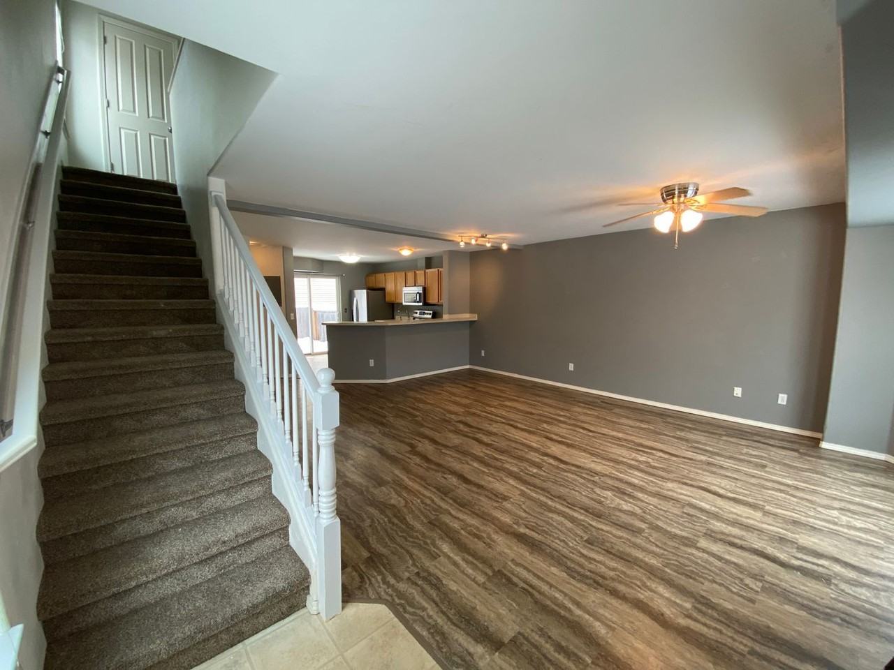 114 Rusty Allen Pl - Photo 2 of 17