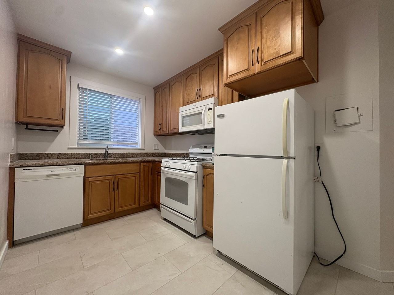 302 Kipling St #314 - Photo 2 of 7