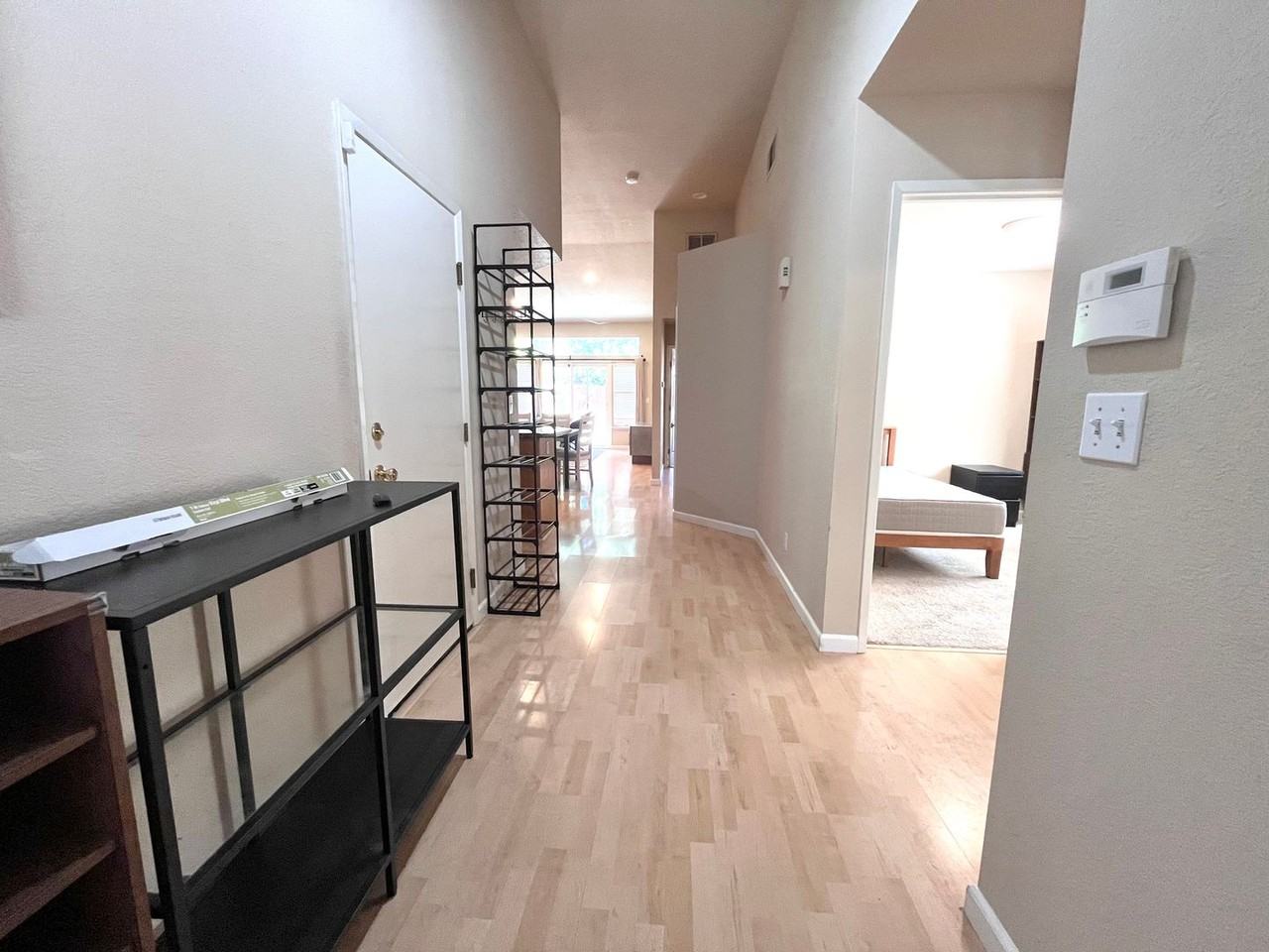 806 La Coruno St - Photo 3 of 24