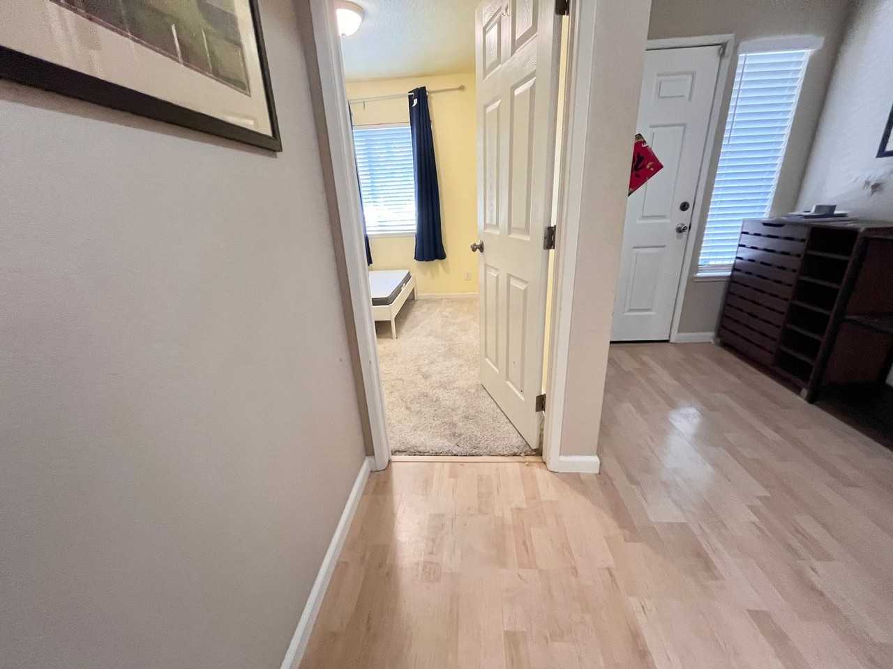 806 La Coruno St - Photo 4 of 24