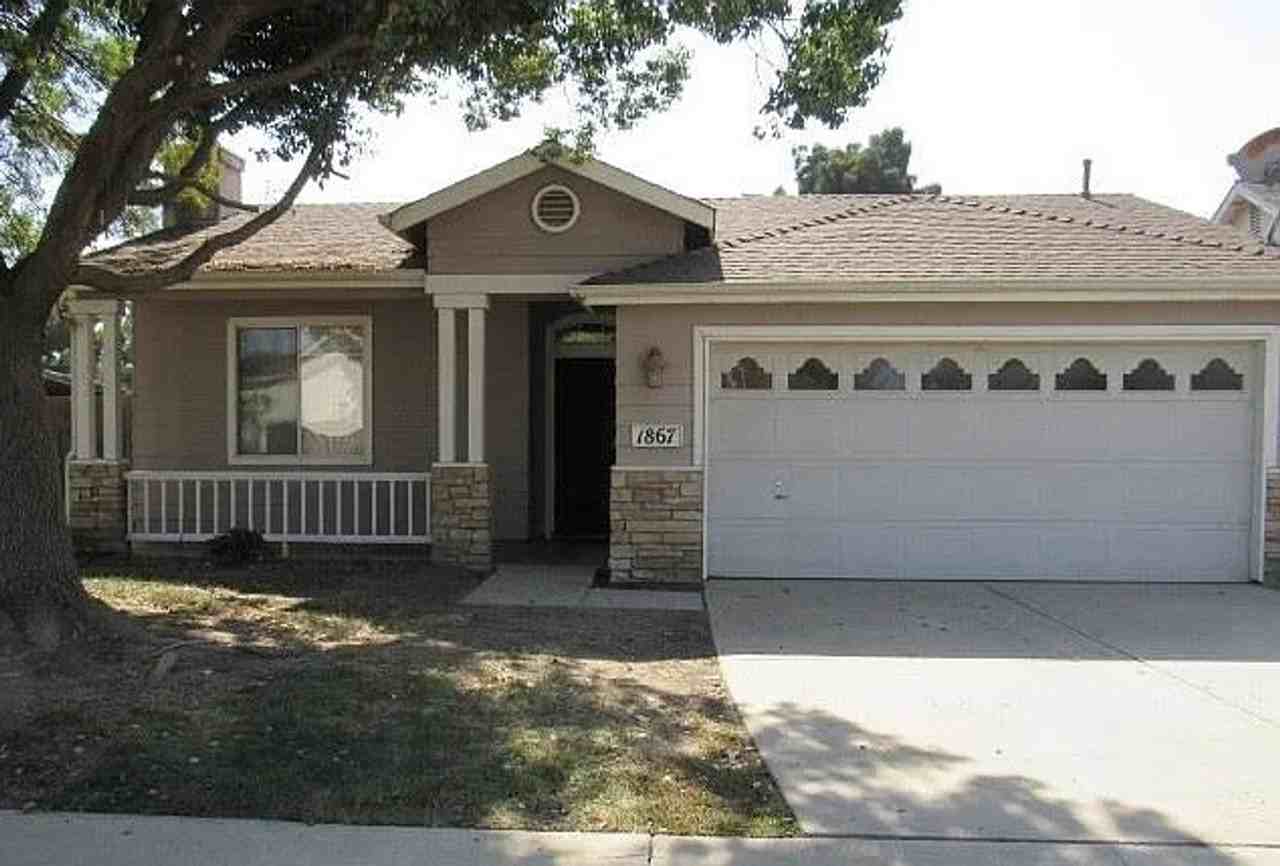 1867 La Cell Ave - Photo 2 of 11