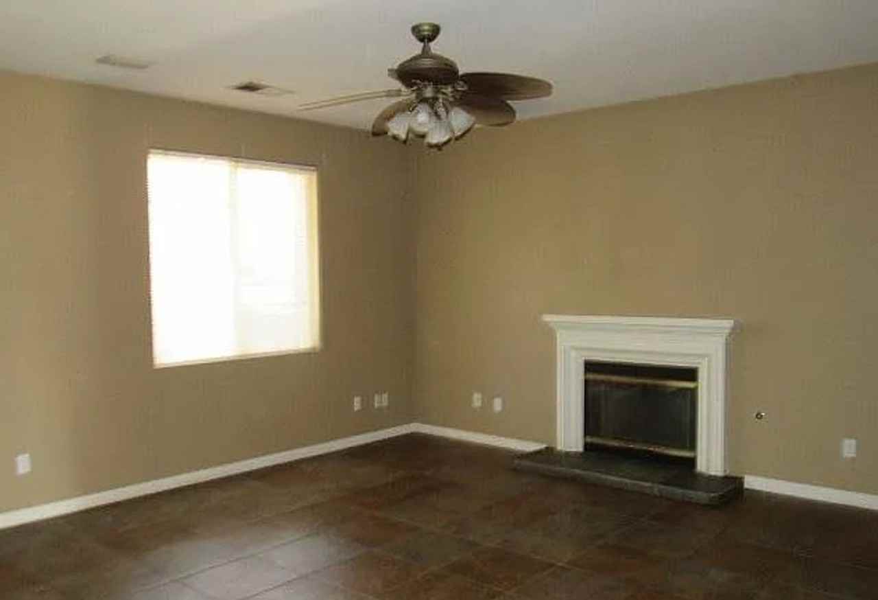 1867 La Cell Ave - Photo 3 of 11