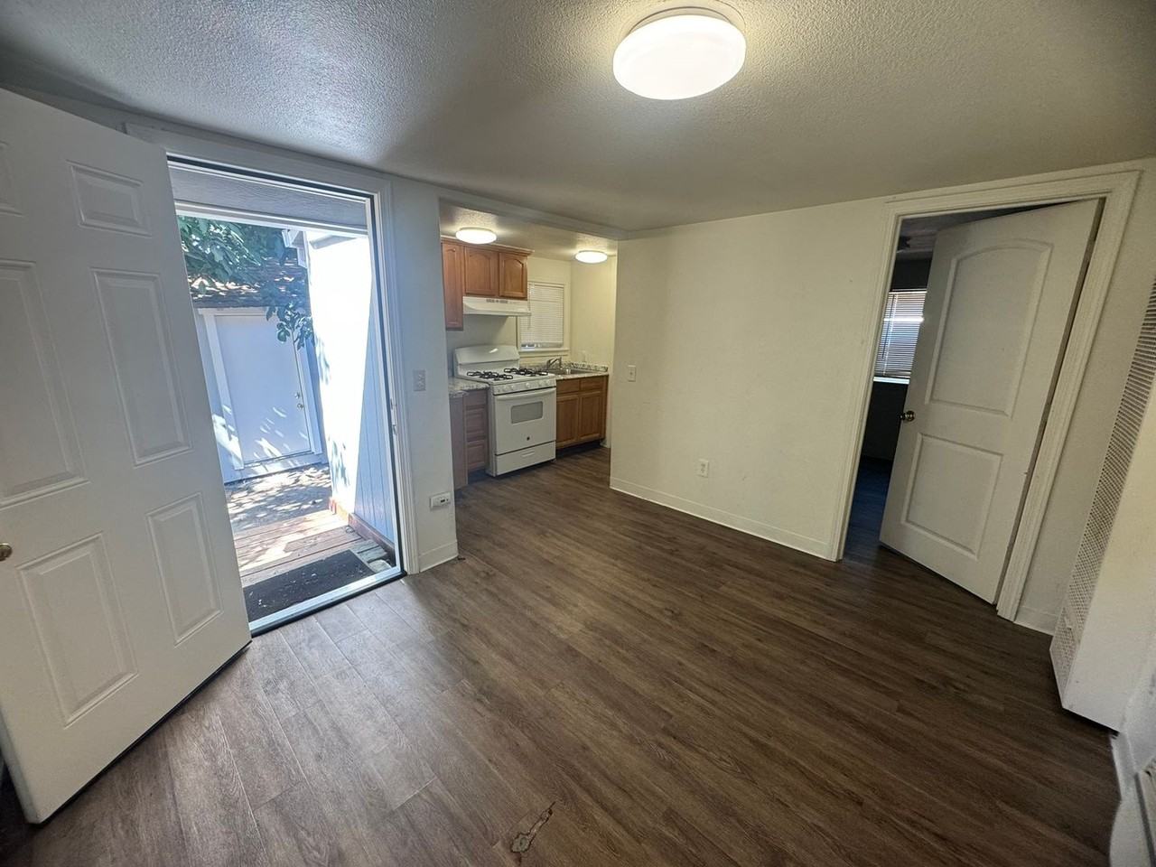 634 William St - Photo 7 of 19