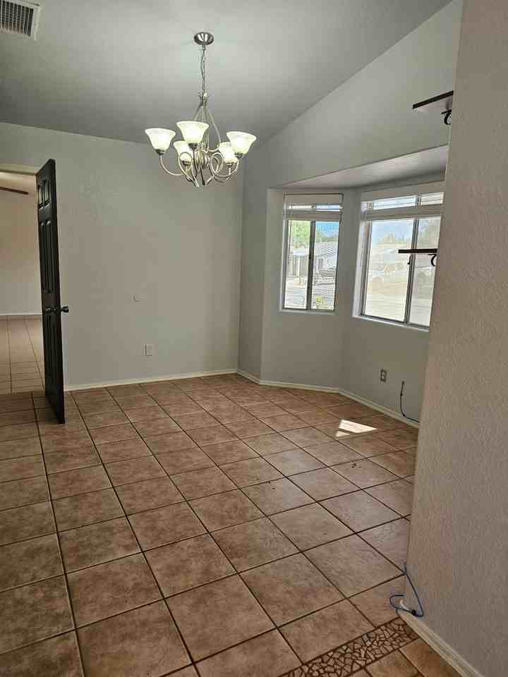 111 Arrowhead Dr - Photo 3 of 16