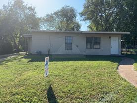916 Evergreen Dr - Photo 1 of 1