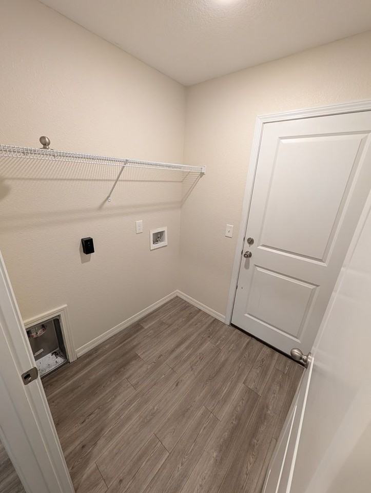 652 Spaulding Rd - Photo 4 of 16