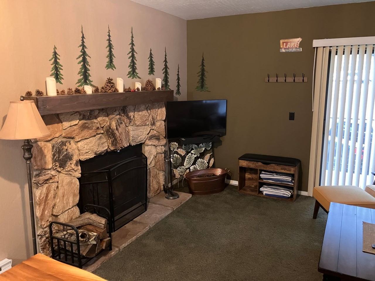 313 Tramway Dr #9 - Photo 3 of 7