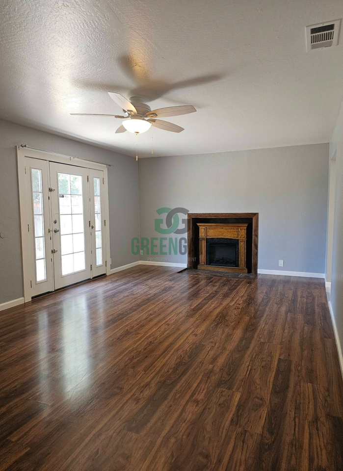 2205 Geneva Dr - Photo 3 of 42