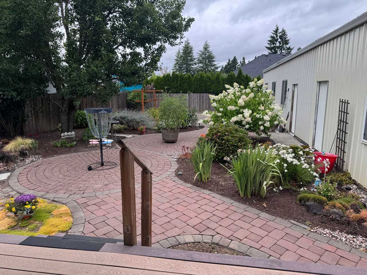 435 Nw Forest St - Photo 4 of 18