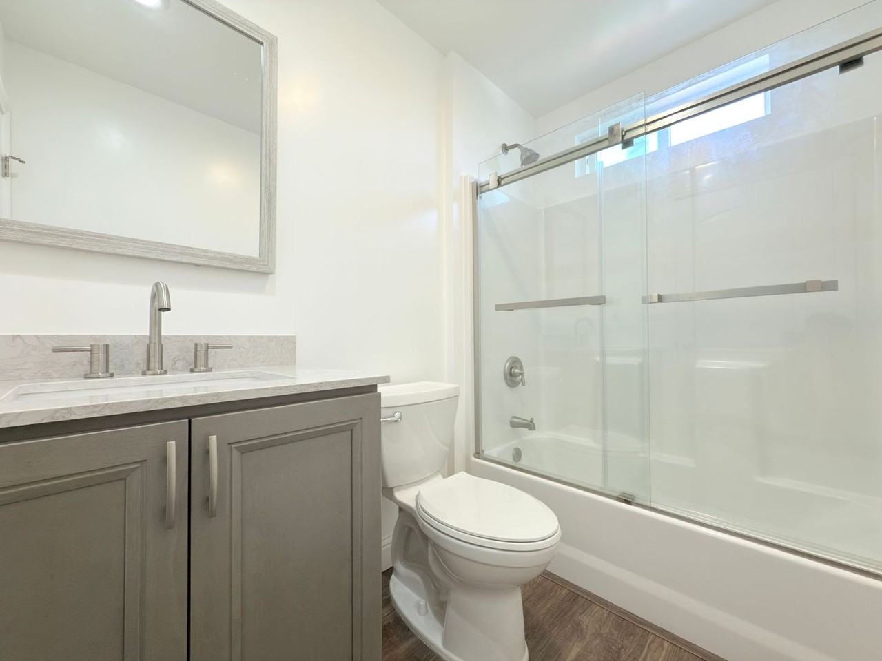 13660 Kelowna St - Photo 6 of 11