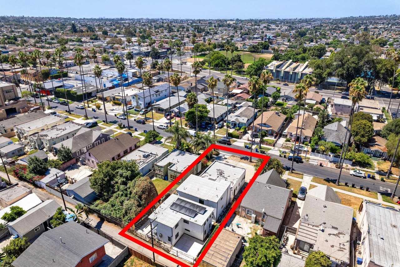 Cimarron Hyde Park - Photo 5 of 20